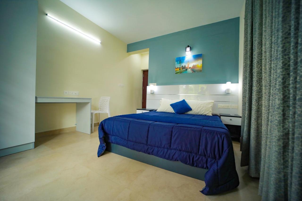 होटल के अलावा Royale Living Spaces - Luxury Serviced
