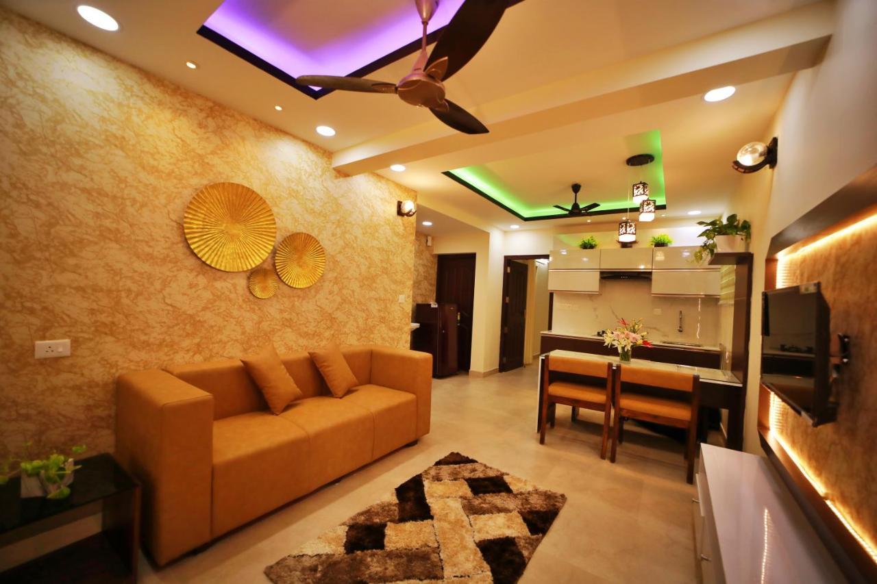 Royale Living Spaces - Luxury Serviced होटल के अलावा *