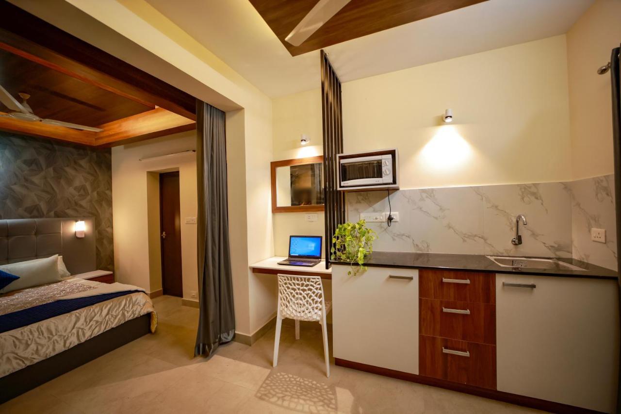 Royale Living Spaces - Luxury Serviced * Thiruvananthapuram