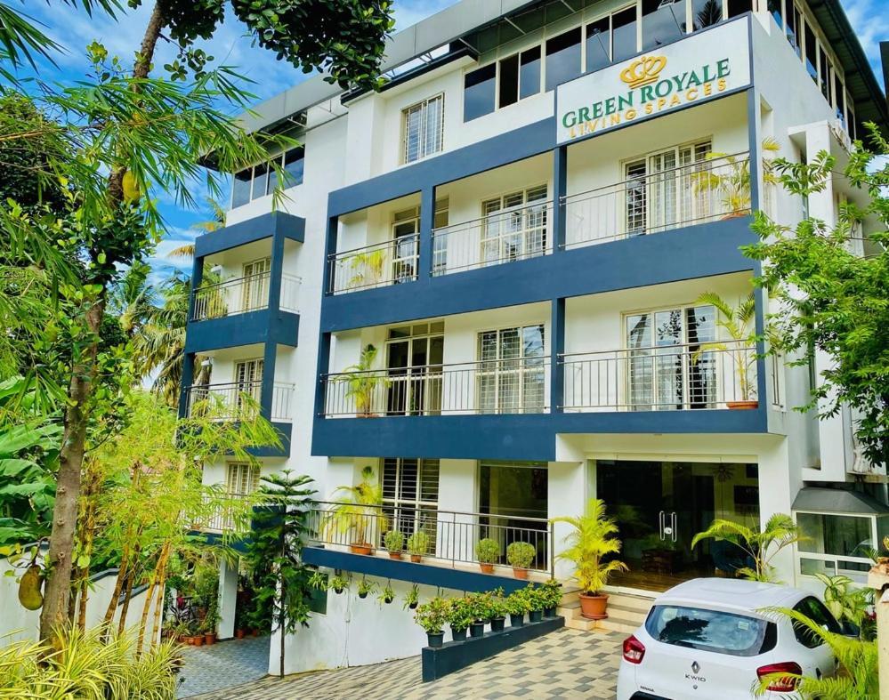 होटल के अलावा Royale Living Spaces - Luxury Serviced *
