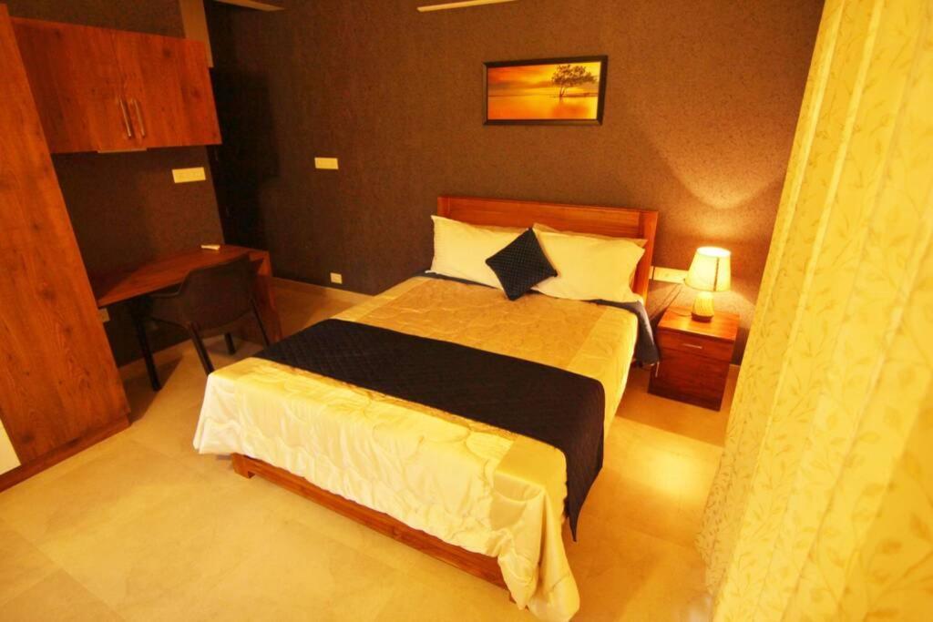 Royale Living Spaces - Luxury Serviced होटल के अलावा Thiruvananthapuram