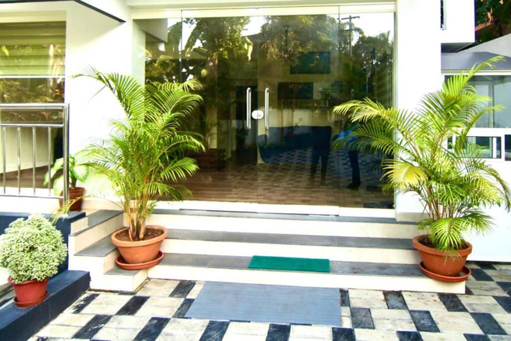 Royale Living Spaces - Luxury Serviced होटल के अलावा