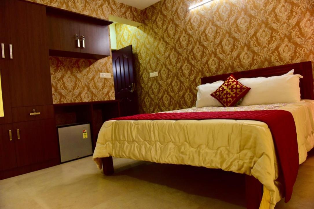 Royale Living Spaces - Luxury Serviced